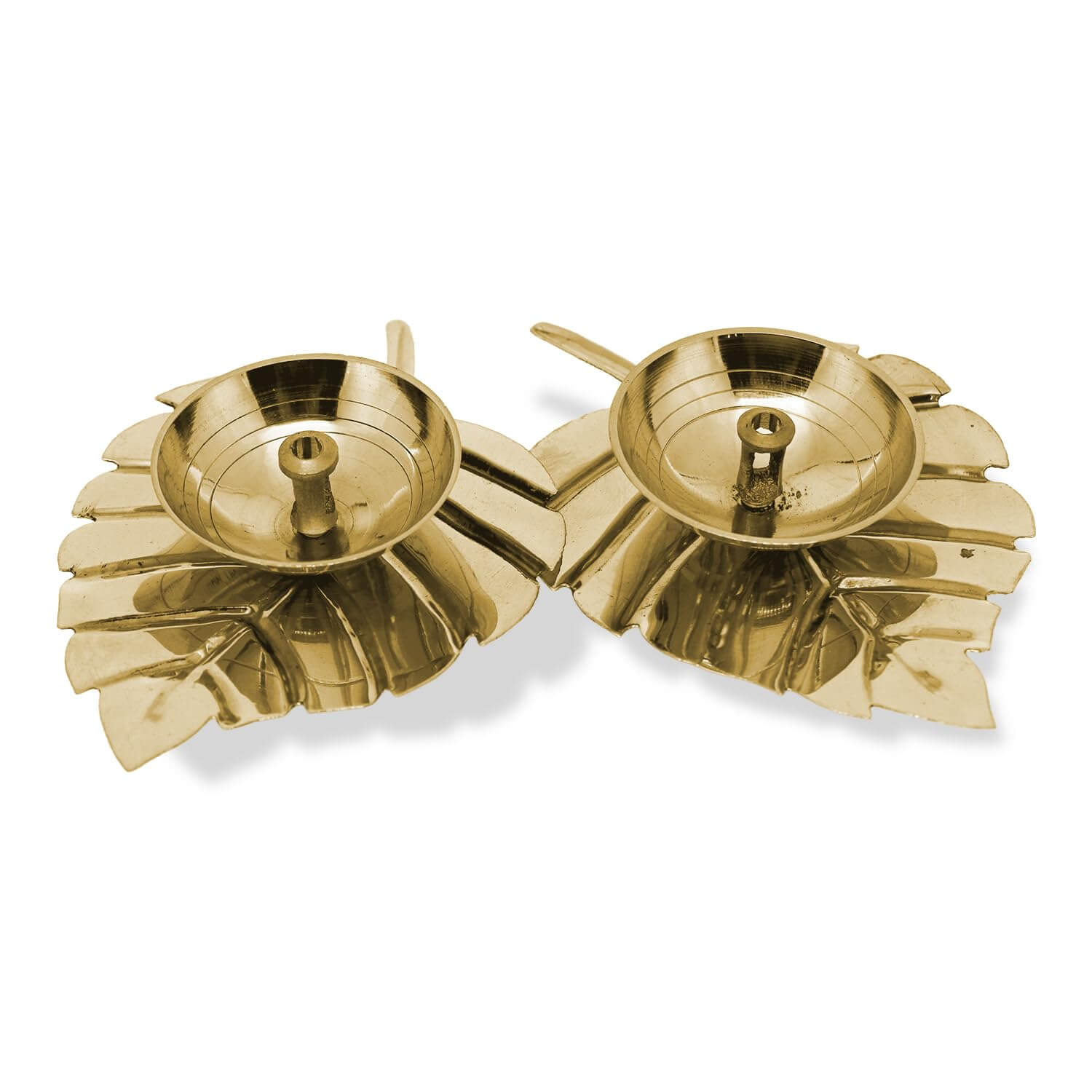 Brass Pan Leaf Diya With Black Box Packed