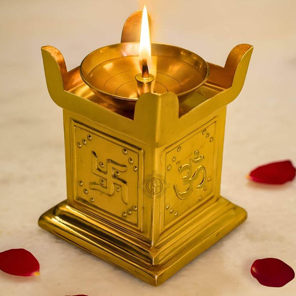 Brass Diya for Puja Pure Tulsi Deepak Oil Lamp for Diwali, Pooja Room, Home Temple Decoration Item